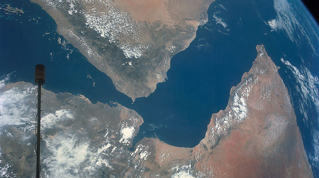 Vue du satellite du détroit de Bab-El-Mandeb